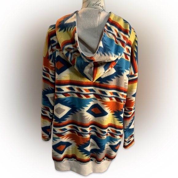 Acting Pro Hoodie - Picture 4 of 6